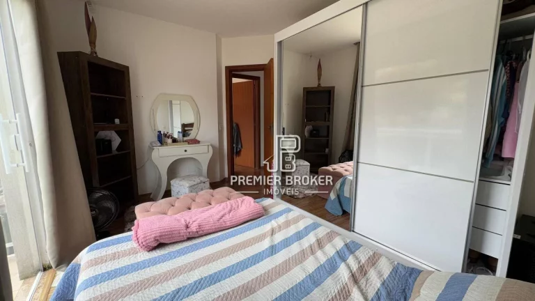 Imagem Casa à venda, 220 m² por R$ 1.500.000,00 - Vargem Grande - Teresópolis/RJ