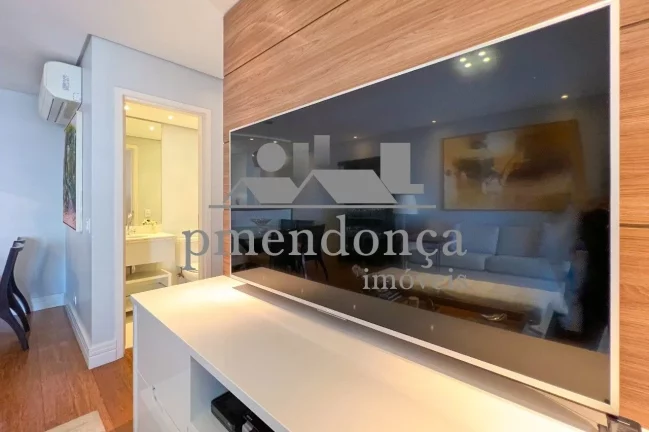 Imagem Apartamento mobiliado em Perdizes com 86,60m², 2 suÍtes e 3 vagas demarcadas.