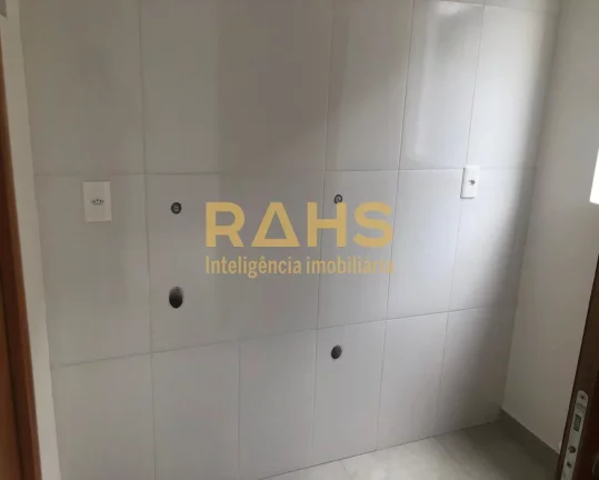 Imagem Geminado a venda, no bairro Vila Nova em Joinville, com 3 dormitórios, sendo 1 suíte, 1 salas, coz...