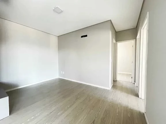 Imagem Apartamento com 3 dormitórios sendo 1 suíte e 2 vagas de garagem - Bairro Fazenda Itajaí/SC