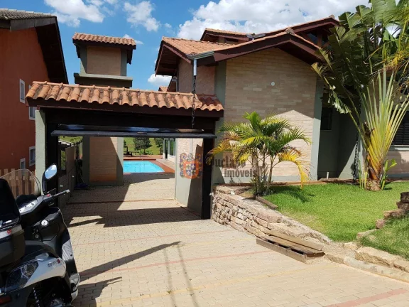 Imagem Sobrado com 4 dormitórios à venda, 250 m² por R$ 900.000,00 - Santa Fé - Piracaia/SP