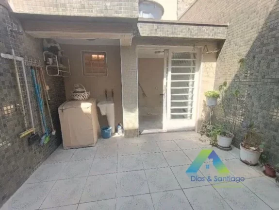 Imagem Sobrado à venda com 2 Quartos e 2 banheiros em Sacomã/SP!