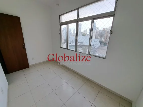 Imagem Apartamento à venda com 108m², 3 quartos, 3 banheiros, sala ampla, quadra da praia, garagem por R$495.000,00 no Boqueirão em Santos