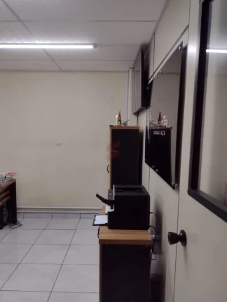 Imagem BARRACÃO/GALPÃO à venda com 384m² por R$ 1.200.000,00 no bairro Guatupê - SÃO JOSÉ DOS PINHAIS / PR