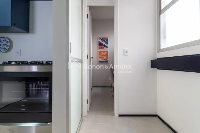 Imagem No coração do Cambuí, descubra este lindo apartamento mobiliado, totalmente reformado e com proje...