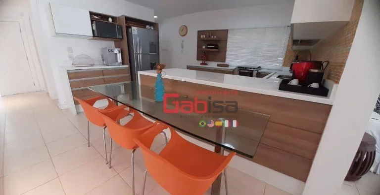 Imagem Casa com 4 dormitórios à venda, 300 m² por R$ 1.700.000 - Ferradura - Armação dos Búzios/RJ