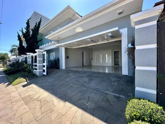 Imagem Casa 4 Dormitórios - Bairro Capão Novo