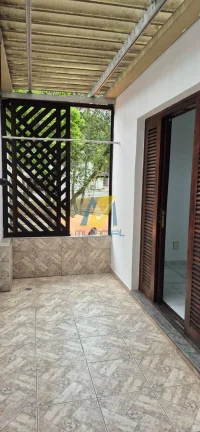 Imagem Sobrado à Venda - Amplo, Funcional e Bem Distribuído