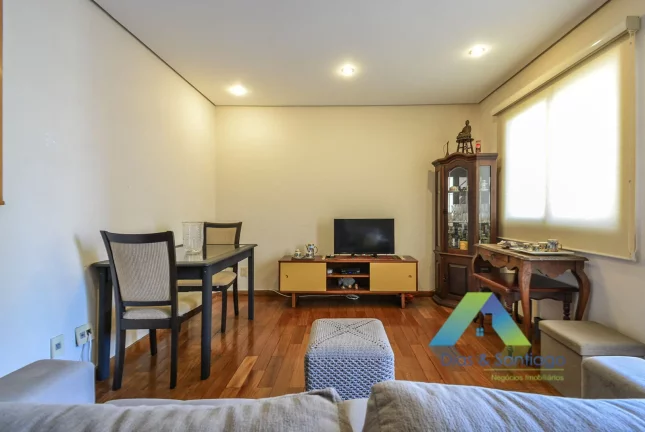 Imagem Lindo apartamento de alto padrão com 66m² em localização privilegiada na área nobre de Moema com 2 vagas de garagem.