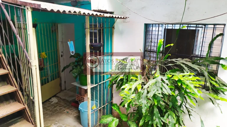 Imagem Compre Terreno 4 casas Ponto Comercial no Vila São José - SP
