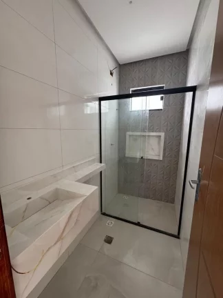 Imagem Imperdível oportunidade: casa à venda em Vitória da Conquista-BA, Zabelê, 3 quartos, 1 suíte, 2 salas, 2 banheiros, 1 vaga, 78m².