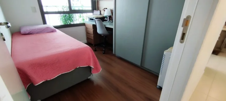 Imagem Apartamento 69M², 2Q, 1 Suíte, 2 Banheiros, Cozinha e Sala Integradas, Varanda, Face Norte, Academia, Piscina, Churrasqueira, Salão de Festas e Jogos.