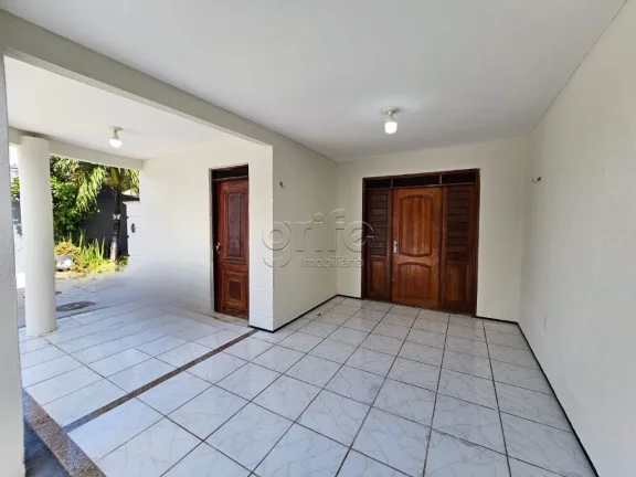 Imagem VENDE-SE: CASA DUPLEX PROXIMO a UECE Se você está em busca de uma casa para comprar, sua busca ter...