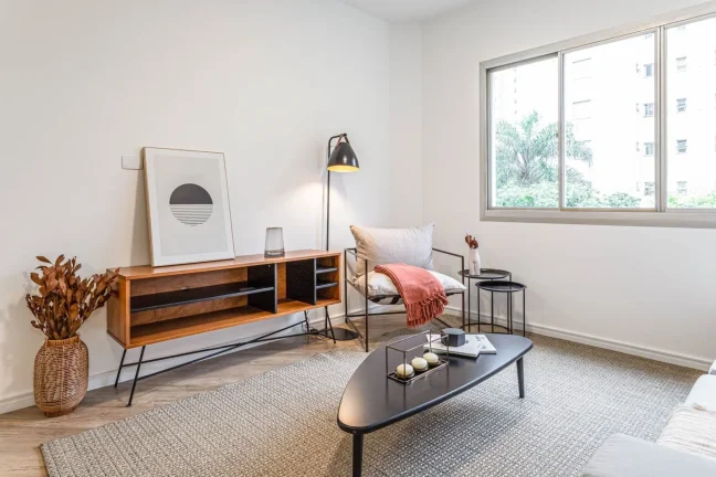 Imagem Apartamento 94M², 3Q, 2 Banheiros, 1 Vaga, Banheiro de Serviço, Armários.