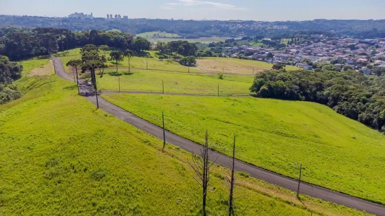 Terrenos em condomínio próximo ao Passauna