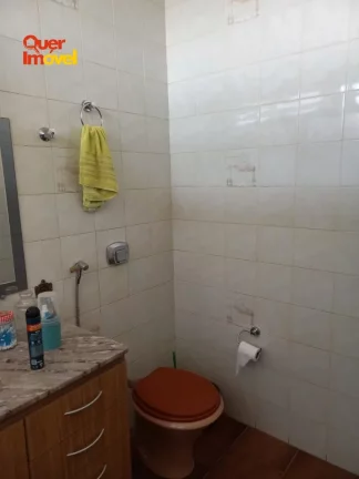 Imagem Imperdível: Casa à venda ou locação em Ribeirão Preto-SP, Parque dos Bandeirantes. 3 quartos, 1 suíte, 2 salas, 2 banheiros, 3 vagas de garagem, 204m².