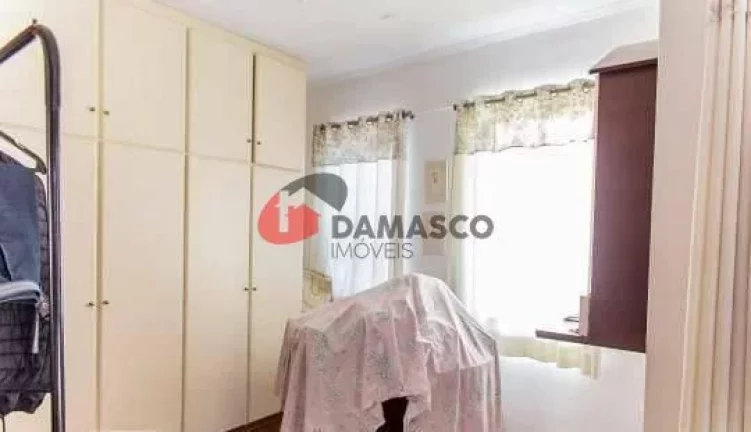 Imagem Sobrado à venda 4 Quartos, 4 Suites, 8 Vagas, Jardim, Santo André - SP