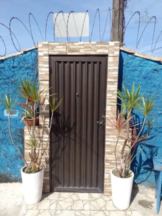 Imagem Casa térrea com edícula 50 metros da praia em Mongaguá!