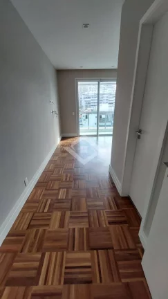 Imagem Apartamento de 4 Quartos para Venda na Barra da Tijuca com 288 m²