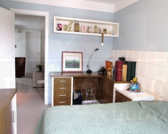 Imagem Apartamento com living para 03 ambientes, lareira, terraço com espaço gourmet, lavabo, sala com ho...