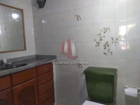 Imagem Casa Duplex Condomínio c/ Entrada Independente