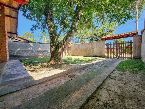 Imagem Casa à venda com 2 dormitórios 153 m² de Área Útil, 300 metros da praia, Jardim Indaiá - Bertioga SP