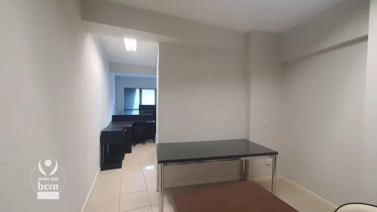 Imagem Ampla sala comercial á venda por R$ 850.000 - Bigorrilho - Curitiba/PR