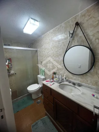 Imagem Apartamento de 2 Quartos para Venda na Barra da Tijuca com 60 m²