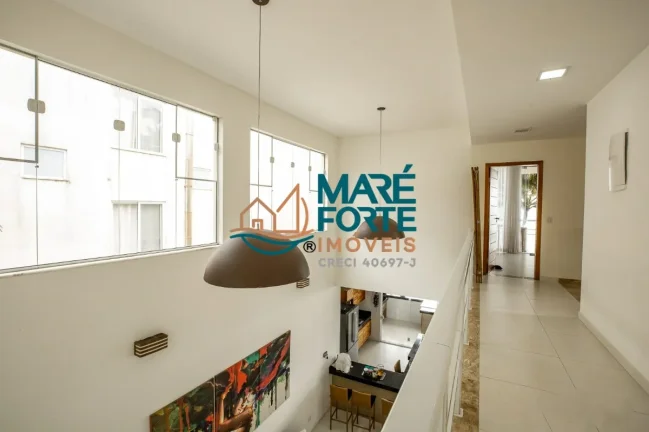 Imagem Maravilhosa casa em condomínio pé na areia em Ubatuba SP