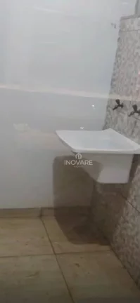 Imagem Casa com 2 dormitórios para alugar, 180 m² por R$ 1.300,00/mês - Setor Santa Rita - Itumbiara/GO
