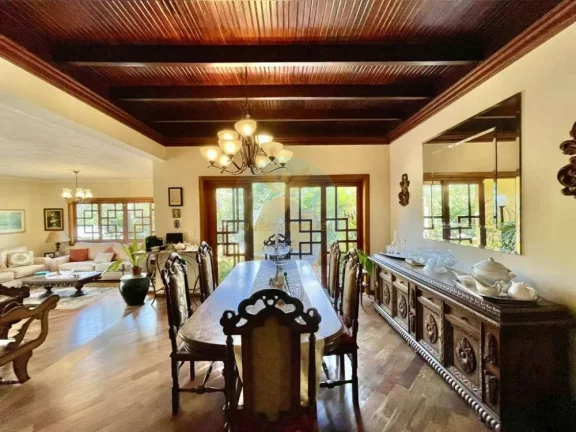 Imagem Casa em Condomínio a Venda no bairro Granja Viana - Carapicuíba, SP