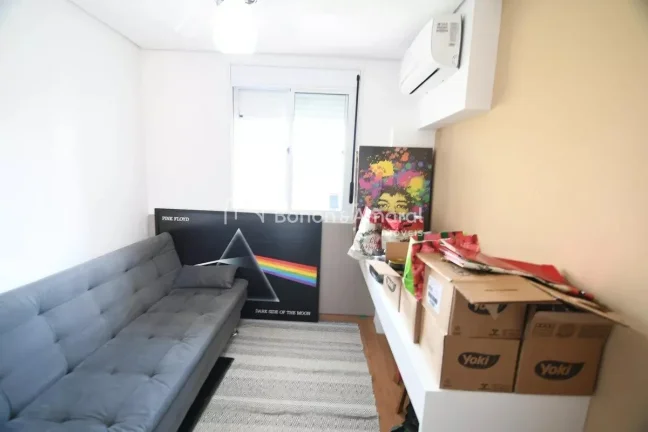 Imagem Localizado no charmoso bairro do Taquaral, este apartamento oferece uma combinação perfeita de con...