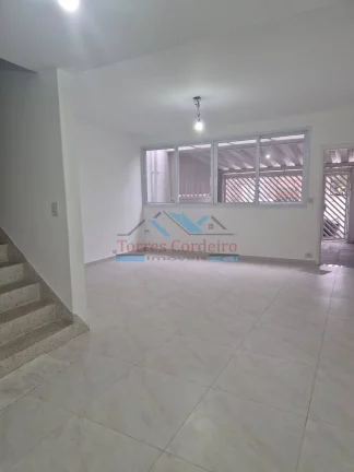 Sobrado á Venda - 2 dormitórios - 2 vagas - Estação São Paulo Morumbi