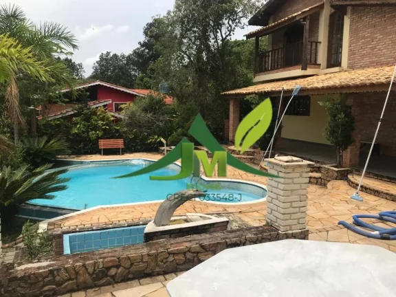 Imagem Linda Chácara Pé na Água à Venda em Piracaia – Exclusividade e Conforto