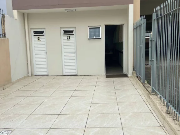 Imagem Apartamento Térreo no Portão com 3 Quartos - R$350 mil