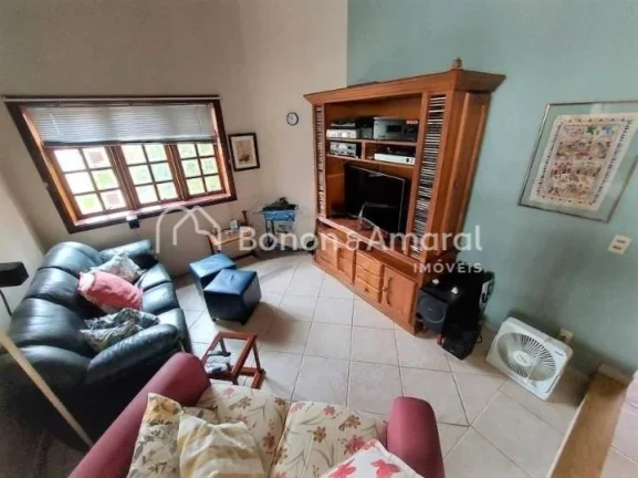 Imagem Casa à venda no Loteamento Caminhos de San Conrado, em Sousas.

Casa com pé direito alto e ótima ...