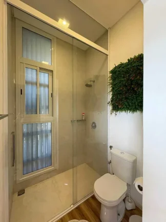 Imagem Casa mobiliada no Condomínio Caledônia com 3 suítes e 6 vagas de garagem em Camboriú/Sc