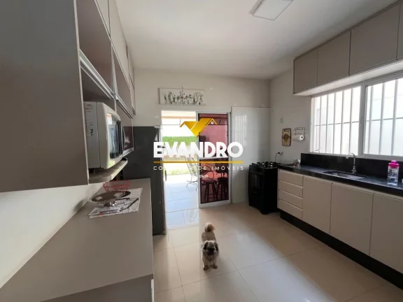 Imagem Casa para Venda em Cuiabá / MT no bairro Jardim Califórnia
