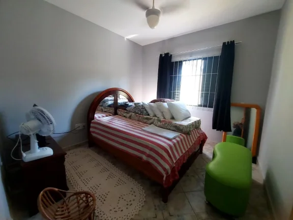 Imagem Casa para Venda em Itanhaém, Jardim Diplomata, 3 dormitórios, 1 suíte, 2 banheiros, 2 vagas