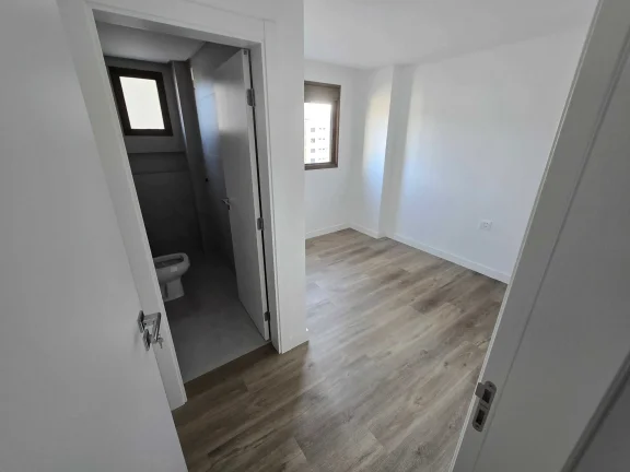 Imagem Apartamento novo alto padrão com 4 suítes e 4 vagas de garagem no Centro de Balneário Camboriú.