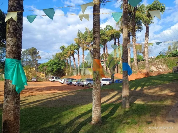 Imagem Aluga-se Chácara Ampla em Atibaia com 4.500 m² de Terreno