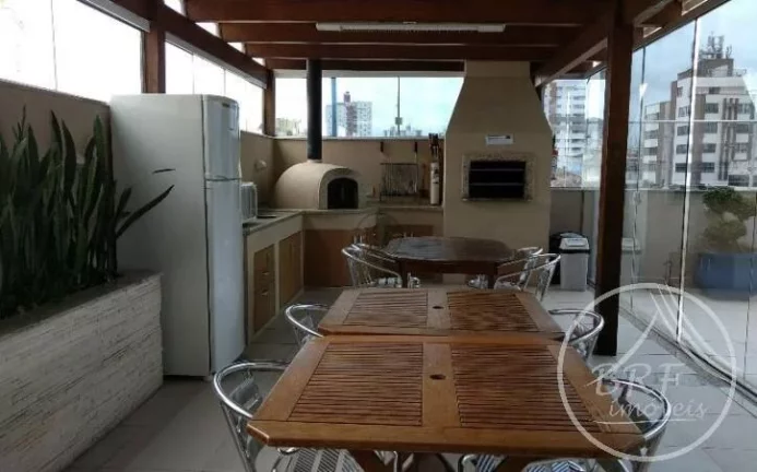 Imagem Vendo excelente apartamento com terraço e piscina, totalmente plano em excelente localização a 200 metros da Beira mar do Estreito Florianópolis SC co