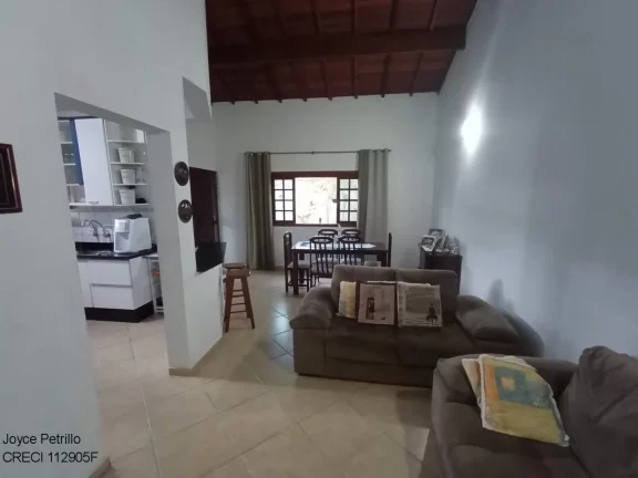 Imagem Casa 2 Dormitórios sendo 1 suíte e Edícula. A Venda em Peruíbe. Excelente Acabamento e Espaço Para Piscina.