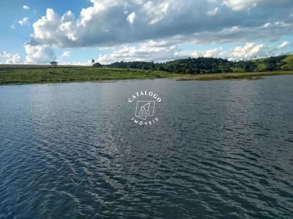 Imagem Terreno em Condomínio a Venda no bairro Centro - Cássia, MG