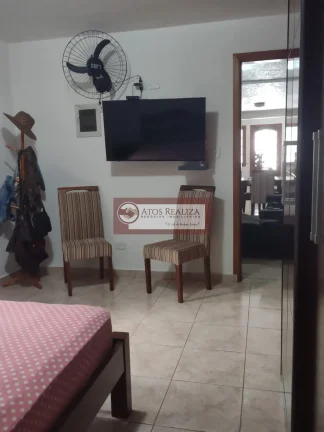 Imagem Assobradado de 4 dormitórios e 2 suítes em Parque América - SP: 2M² e R$640.000 para venda.