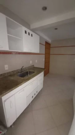 Imagem Vendo este lindo apto de 3 quartos no centro de Nova Friburgo.