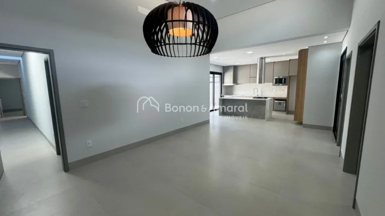 Imagem Casa térrea à venda com 03 quartos à venda - Condomínio Residencial Royal Garden - Parque Brasil...