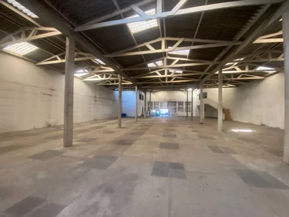 Imagem Galpão para alugar, 1700 m² por R$ 39.000,00/mês - Centro - Suzano/SP