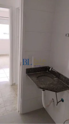 Imagem Apartamento reformado, iluminado e pronto para morar –excelente localização