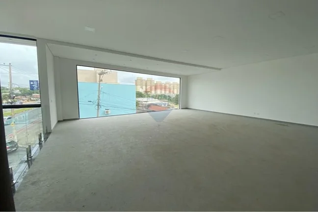 Imagem Prédio Comercial de Alto Padrão em Localização Estratégica